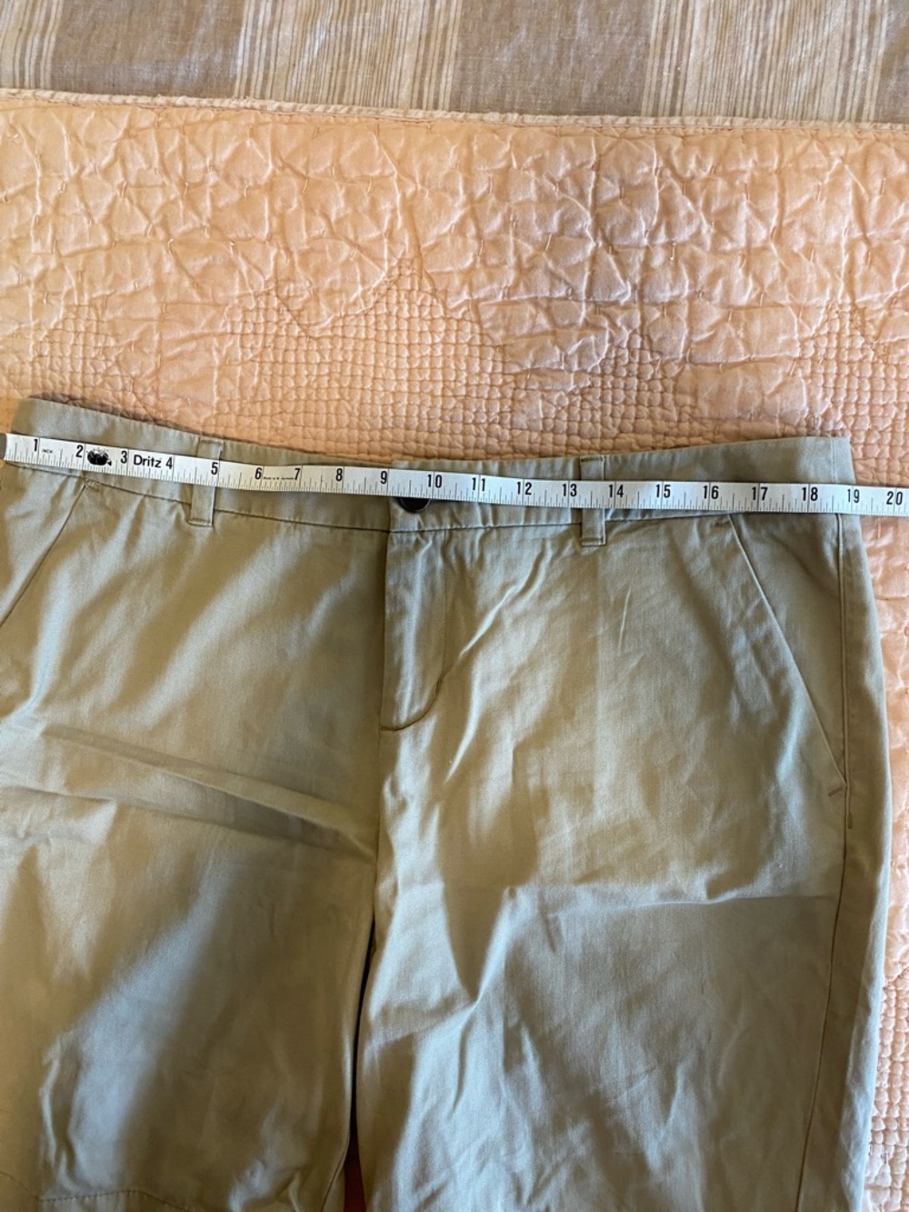 Merona Beige Chino Bermuda Shorts, Women’s Size 14 - Picture 4 of 6